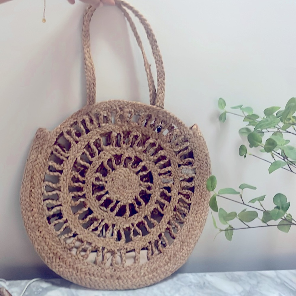 Zara straw bag with pouch inside attached
